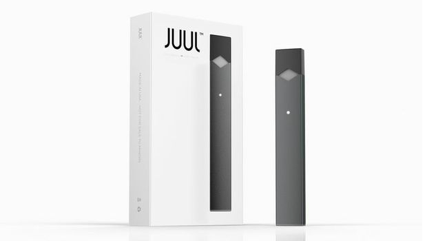 JUUL 本体＋チャージャー　（JUULPod無し）